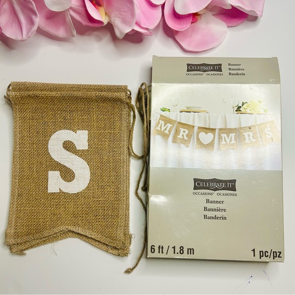 CELEBRATE IT ‘Mr & Mrs’ Burlap Wedding or Engagement Banner - Picture 5 of 7